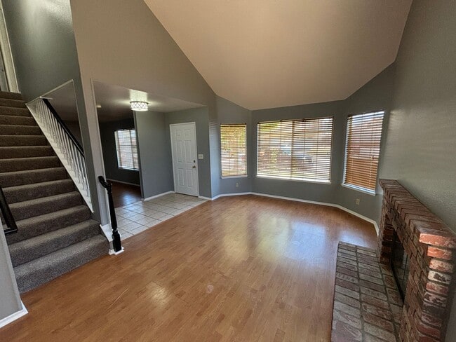 39341 Beacon Ln in Palmdale, CA - Building Photo - Building Photo