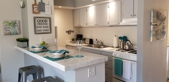 Urban 93 in Phoenix, AZ - Building Photo
