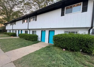 Santana Palms in Atlanta, GA - Building Photo - Building Photo