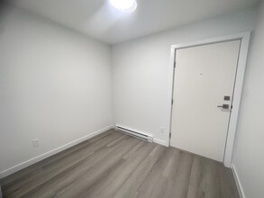 995 England Ave in Courtenay, BC - Building Photo - Building Photo