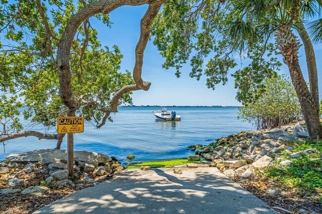 3352 Sandy Reef Ct in Melbourne Beach, FL - Foto de edificio - Building Photo