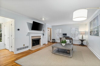 104 Terrace Dr NE, Unit 7 in Atlanta, GA - Building Photo - Building Photo