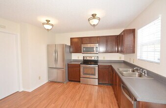 7770 Brandenburg Way in Indianapolis, IN - Building Photo - Building Photo