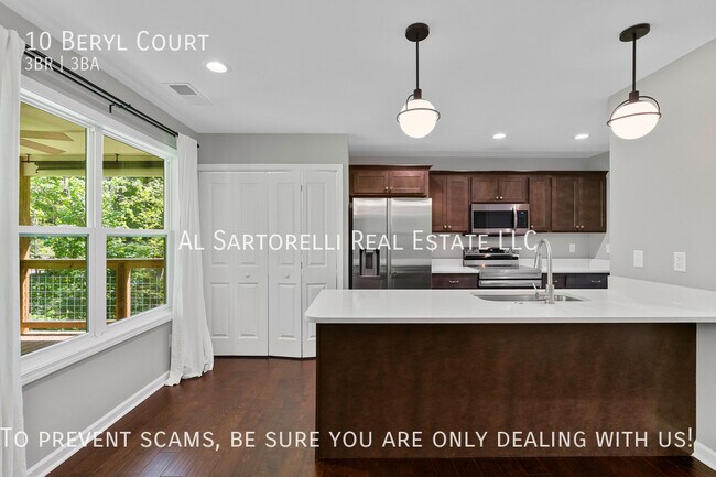 10 Beryl Ct in Asheville, NC - Building Photo - Building Photo