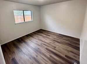 8416 Dixon Ridge Dr in San Antonio, TX - Building Photo - Building Photo