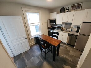 115 W 11th Ave in Conshohocken, PA - Building Photo - Building Photo