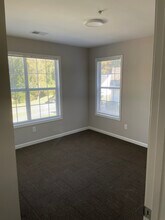 4489 Northwind Dr in Ellenwood, GA - Foto de edificio - Building Photo