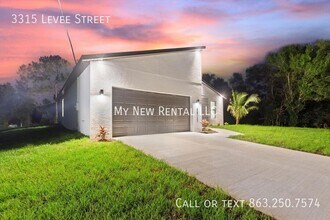 3315 Levee St in North Port, FL - Building Photo - Building Photo
