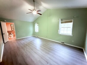 365 Saybrook Ln in Wallingford, PA - Foto de edificio - Building Photo