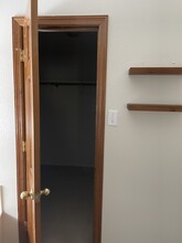 2233 Tiffany Glenn Ct in Bedford, TX - Building Photo - Building Photo