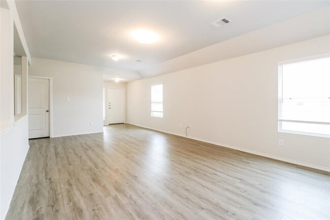 2015 East Chunk Dr in Conroe, TX - Building Photo - Building Photo