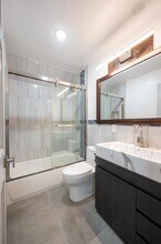 232 1st St-Unit -2 in Jersey City, NJ - Building Photo - Building Photo