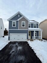 27 Butternut Dr in Berlin, NJ - Building Photo