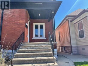 934 Gladstone Ave in Windsor, ON - Building Photo - Building Photo
