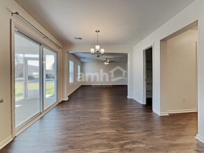 310 Cicadas Song in Moncks Corner, SC - Building Photo - Building Photo