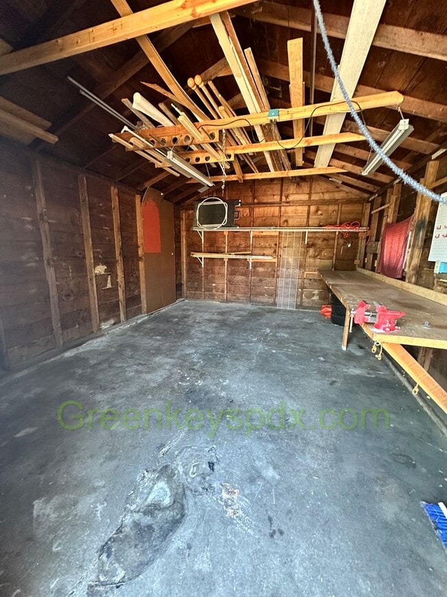 property at 2256 SE Cesar Estrada Chavez Blvd