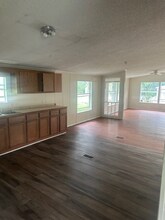 175 Crescent Creek Ln in Bruceville, TX - Building Photo - Building Photo
