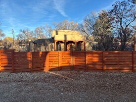 413 Cam De La Placita in Taos, NM - Building Photo