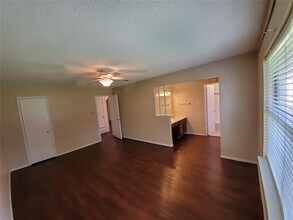 817 Mountain Laurel Ln in Bedford, TX - Building Photo - Building Photo