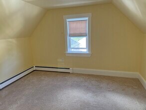 5 Brown Ave in Boston, MA - Building Photo - Building Photo