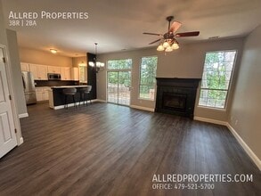 2143 Loren Cir in Fayetteville, AR - Building Photo - Building Photo