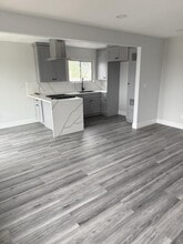122 N Merrimac Dr in Anaheim, CA - Building Photo - Building Photo
