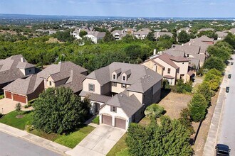 16008 Zagros Way in Bee Cave, TX - Building Photo - Building Photo