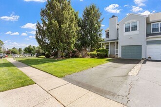 81 Kirkwood Dr in Newtown, PA - Building Photo - Building Photo