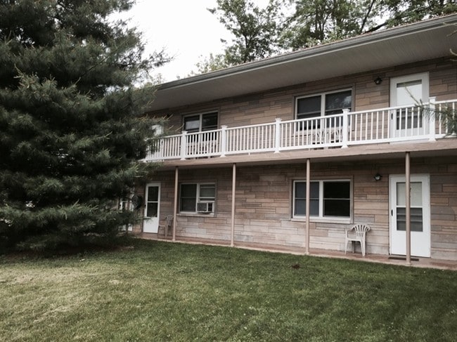 Bryan Park Apartments in Bloomington, IN - Foto de edificio - Building Photo