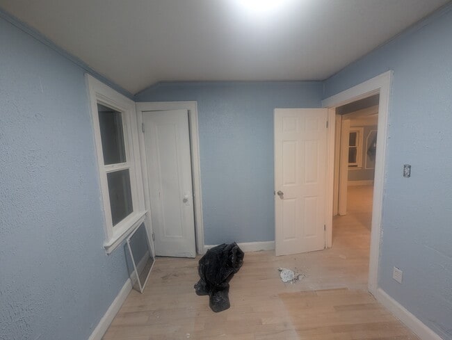 15829 Evanston St, Unit 2 in Detroit, MI - Foto de edificio - Building Photo