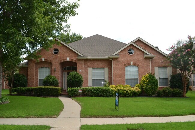 property at 4400 Avebury Dr