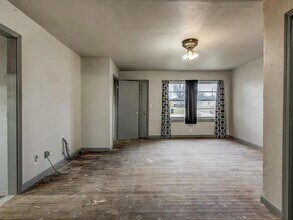 1427 E Broadway St in Cushing, OK - Building Photo - Building Photo