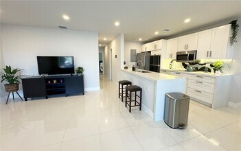 1170 NE 212th Terrace in Miami, FL - Building Photo - Building Photo