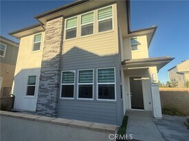 301 Shoveler in Irvine, CA - Building Photo