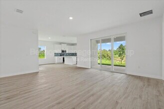 5179 Arley Ct in North Port, FL - Building Photo - Building Photo