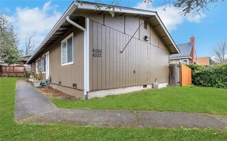 4530-4532 S Thompson Ave in Tacoma, WA - Building Photo