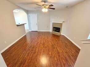 7915 Lowrance Rd in Memphis, TN - Building Photo - Building Photo