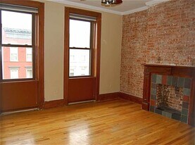 816 Willow Ave in Hoboken, NJ - Building Photo