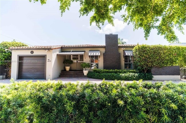 property at 1921 SW 18th Ave