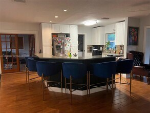 1040 Lyons Park Dr in Pompano Beach, FL - Building Photo - Building Photo