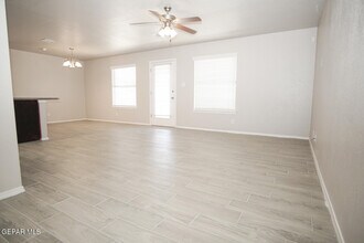 11608 Mocha Dune Dr in El Paso, TX - Foto de edificio - Building Photo