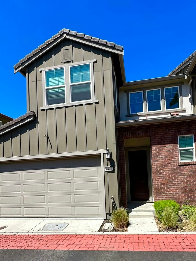 property at 1427 S Hopper Ln