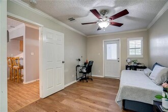 2510 San Gabriel St, Unit 1 in Austin, TX - Building Photo - Building Photo