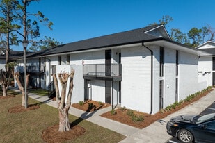 The Williams at 1700 in Valdosta, GA - Building Photo