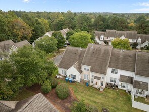 949 Pensford Dr in Whitsett, NC - Building Photo - Building Photo