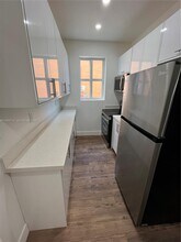 321 SW 9th Ave in Miami, FL - Building Photo - Building Photo