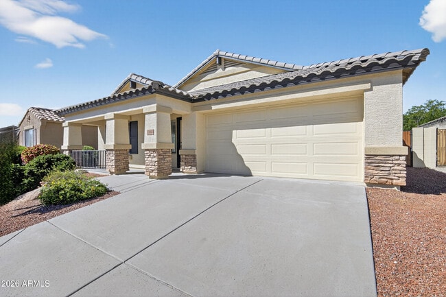 17662 W Charter Oak Rd in Surprise, AZ - Building Photo - Building Photo