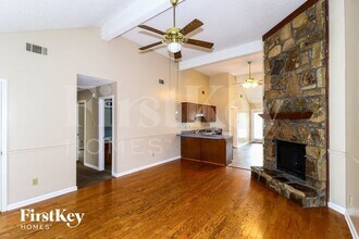 5582 Oak Branch Cir N in Memphis, TN - Building Photo - Building Photo