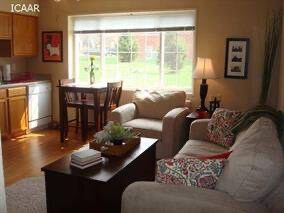 303 Grandview Ct, Unit 303 in Iowa City, IA - Building Photo - Building Photo