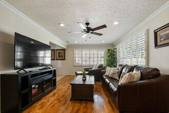 513 E Hillsdale St in Inglewood, CA - Building Photo - Building Photo